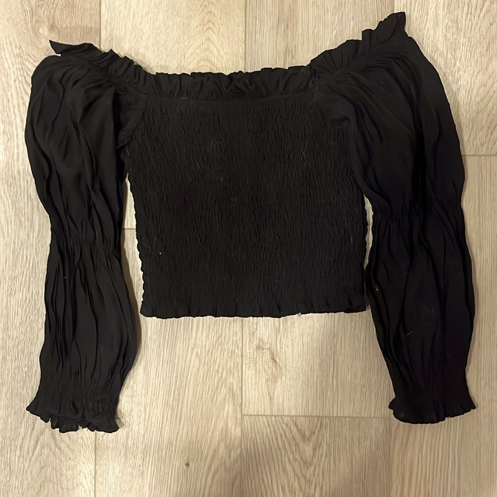 Off the shoulder rouched peasant top